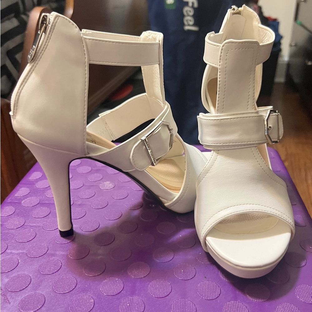 White peep toe